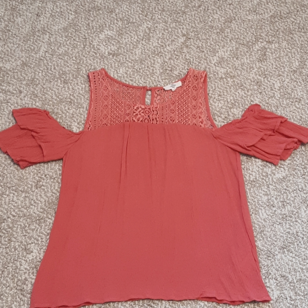 Fashion Cold Shoulder Top